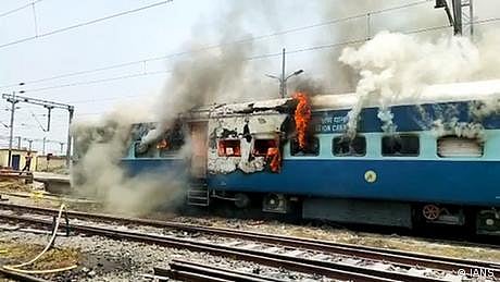 'اگنی پتھ‘ منصوبے سے بھارتی معاشرے میں عسکری رجحانات میں اضافے کا خطرہ