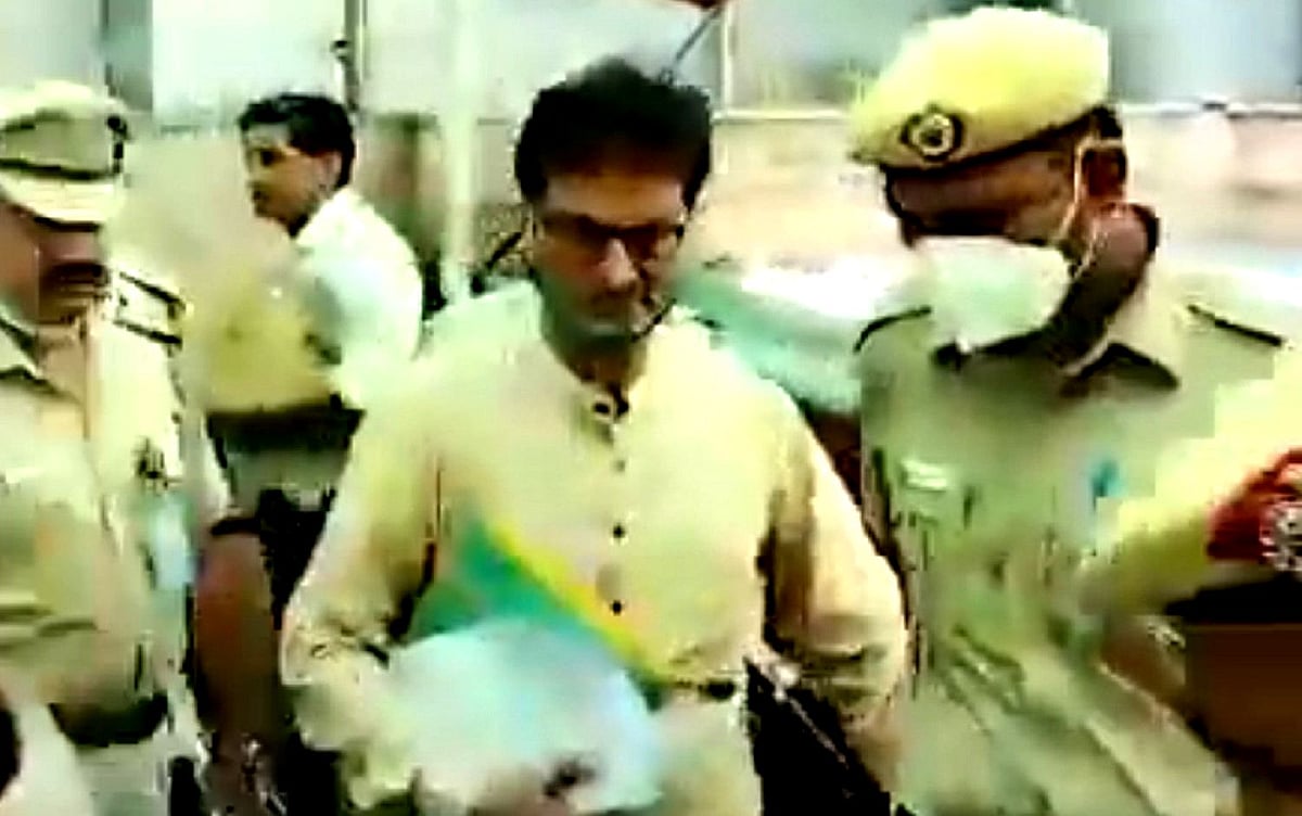 تہاڑ جیل میں بھوک ہڑتال پر بیٹھے یٰسین ملک کی طبیعت بگڑی، اسپتال میں داخل