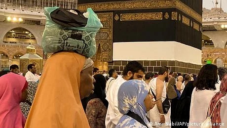 غیر ملکی عازمین حج مکہ کے تاجروں کے لیے راحت کا باعث