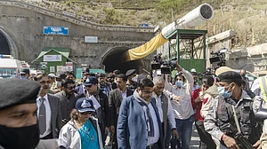 مودی حکومت کی پالیسی، ہائی وے چاہئے، ہمالیہ نہیں!