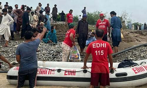 پاکستان: ڈیرہ غازی خان میں پہاڑی طوفان سے تباہی، بڑی تعداد میں لوگ بے یار و مددگار، 6 افراد جان بحق