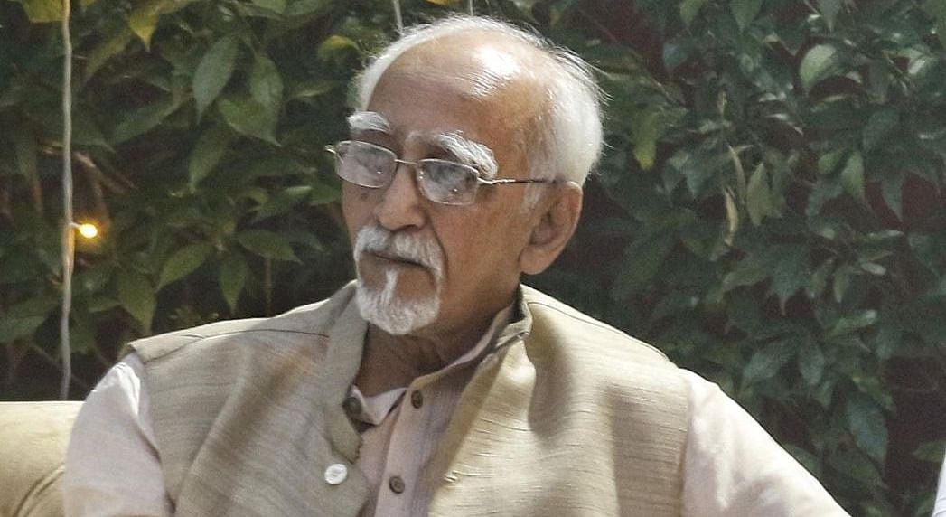  ’میں نے نہ فون کیا اور نہ ہی ملا‘،حامد انصاری کا بی جے پی پر جھوٹ پھیلانے کا الزام