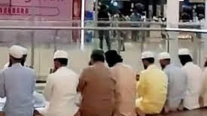 لکھنؤ: لولو مال میں محض 18 سیکنڈ کی ’نماز‘ نے بہت کچھ واضح کر دیا!