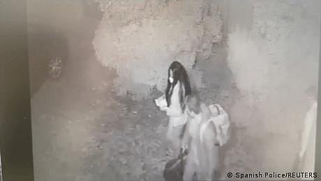 سابق ملکہ حسن لاکھوں ڈالر کی شراب چوری کے الزام میں گرفتار