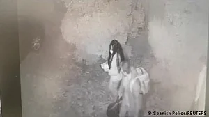 سابق ملکہ حسن لاکھوں ڈالر کی شراب چوری کے الزام میں گرفتار