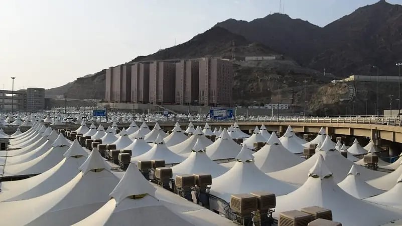 حج 2022: منیٰ میں سفید خیموں کا شہر آباد، فرزندان توحید کی قافلوں کی شکل میں آمد جاری