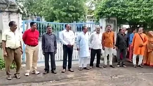 بلقیس بانو معاملہ: اجتماعی عصمت دری اور قتل کے مجرموں کو اصولوں کے خلاف دی گئی رہائی