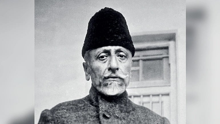 مولانا آزاد کو بھی آؤٹ کر دیا گیا... سہیل انجم