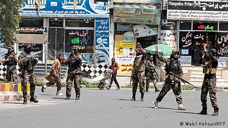 افغانستان: طالبان اقتدار کا ہنگامہ خیز ایک برس