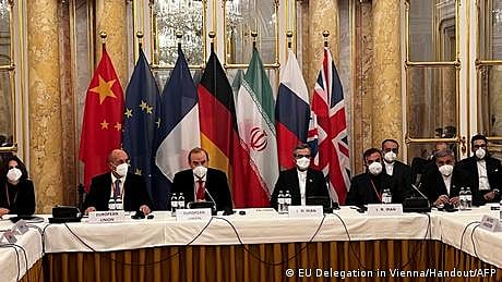 ایران جوہری مذاکرات بحال کرنے کے لیے فریقین ویانا روانہ