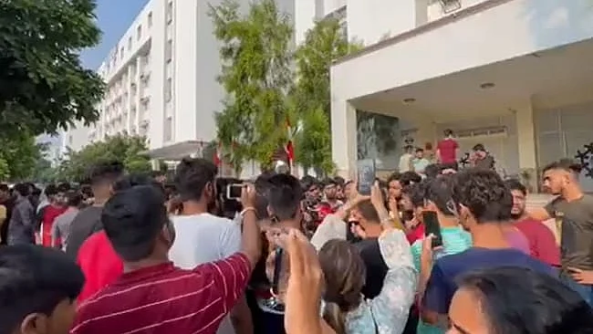 تصویر سوشل میڈیا