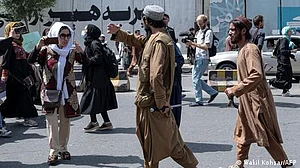 افغانستان کی طالبان حکومت نے خواتین کے مظاہروں سے نمٹنے کے لئے خواتین کی سیکورٹی یونٹ کا آغاز کیا
