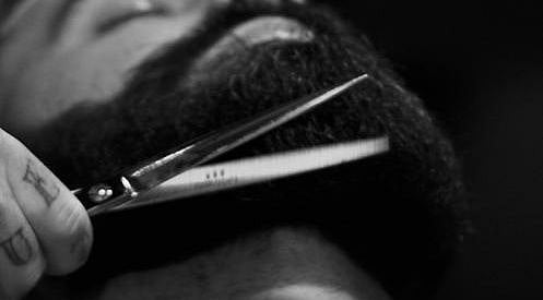 بھارت: جیل میں مسلمانوں کی زبردستی داڑھی منڈانے کا معاملہ کیا ہے؟