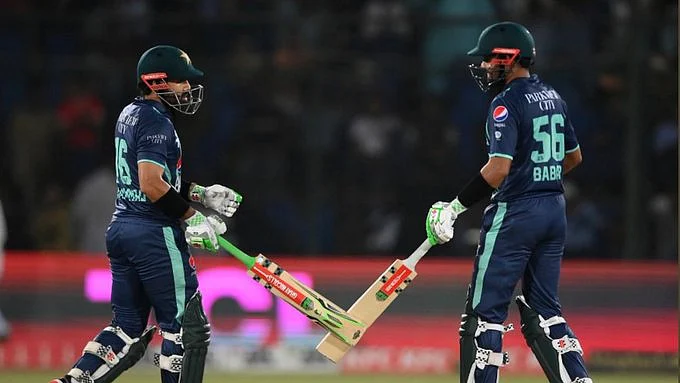 <div class="paragraphs"><p>بابر اعظم اور رضوان خان، تصویر بشکریہ ٹوئٹر / @TheRealPCB</p></div>