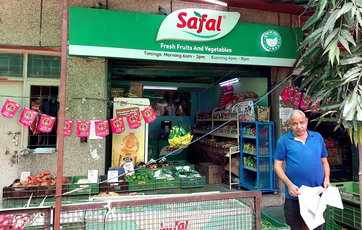 سبزیوں کی قیمتوں نے مار ڈالا! مٹر 300 روپے اور  بند گوبھی 100 روپے فی کلو