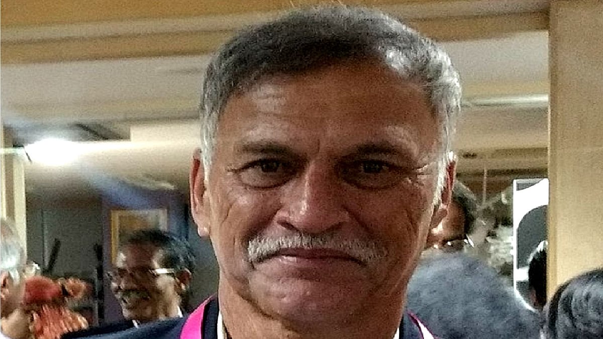 روجر بنّی، تصویر آئی اے این ایس