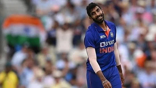 تیز گیندباز جسپریت بمراہ / @Jaspritbumrah93