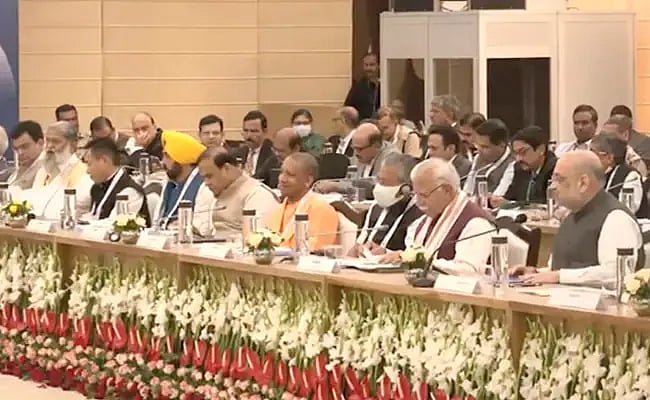 امت شاہ نے ہریانہ کے وزیر انل وج کو 8 منٹ کے تقریر میں 4 مرتبہ ٹوکا، کہا- ’یہ وہ جگہ نہیں جہاں لمبی تقریریں کی جائیں!‘