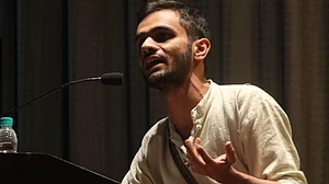 دہلی فسادات معاملے میں ملزم عمر خالد کو 14 دنوں کے لیے ملی عبوری ضمانت