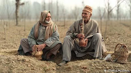 سردیوں میں کشمیریوں کی زندگی کی محافظ ' کانگڑی‘