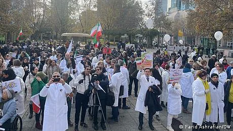 جرمنی نے ایرانیوں کی ملک بدری کا سلسلہ روک دیا