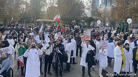 جرمنی نے ایرانیوں کی ملک بدری کا سلسلہ روک دیا