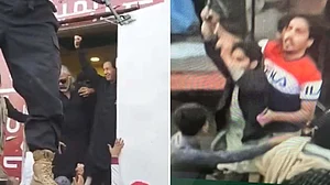 پاکستان: ’عمران خان کو دونوں ٹانگوں میں گولیاں لگیں‘