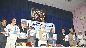 عالمی یوم اُردو کے موقع پر غالب اکیڈمی میں پروقار تقریب کا انعقاد