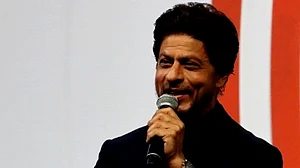 اب شاہ رخ خان کو ملی جان سے مارنے کی دھمکی، باندرا پولیس اسٹیشن میں معاملہ درج