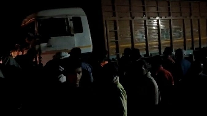 بہار کے ویشالی میں المناک حادثہ: تیز رفتار ٹرک کی زد میں آکر 12 افراد ہلاک