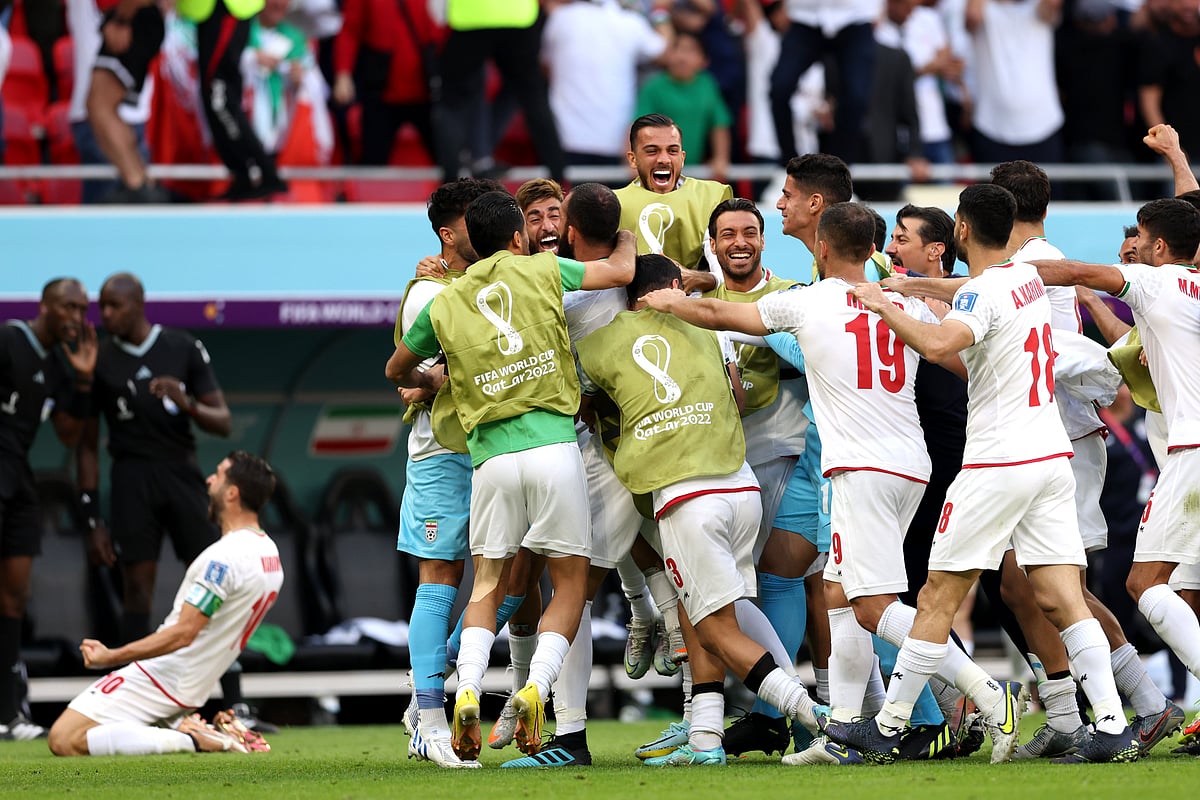 فیفا عالمی کپ 2022: ایران نے ویلس پر دو گولوں سے جیت حاصل کی، اگلے دور کے لئے امیدیں برقرار 