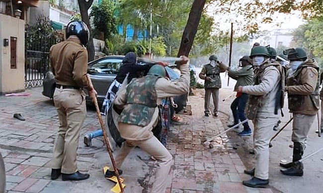 جامعہ تشدد کی تفتیش آزاد ایجنسی کو منتقل کرنے کی درخواست، دہلی پولیس نے کی مخالفت
