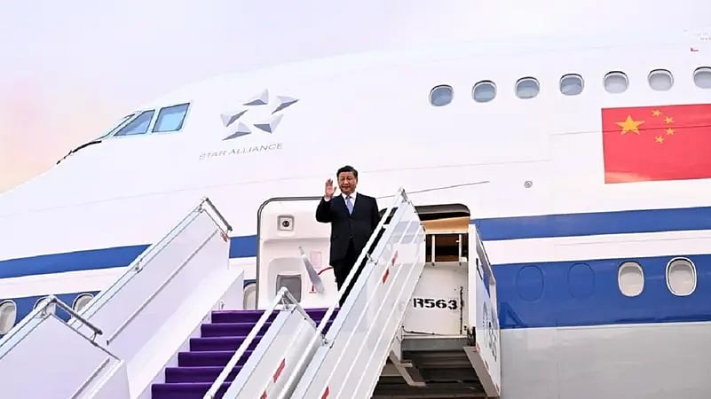 چینی صدر شی جِن پِنگ کی سعودی عرب کے تین روزہ سرکاری دورے پر الریاض آمد