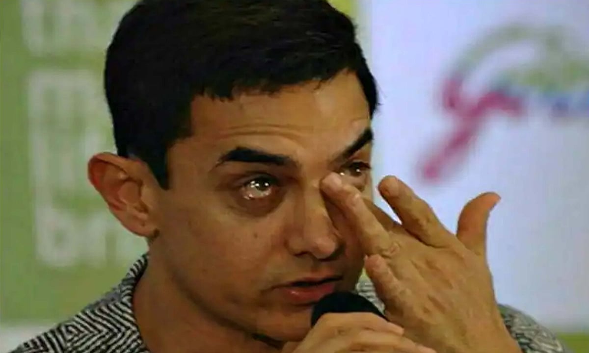 غریبی کے دنوں کو یاد کر کے جذباتی ہوئے عامر خان، کہا- ’ابا کو دیکھ کر بہت تکلیف ہوتی تھی‘
