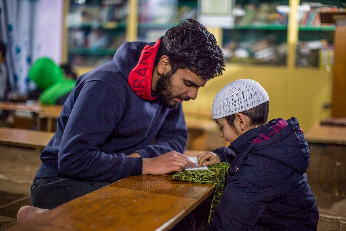 اٹھیے اور اپنی راہیں تلاش کیجیے... ظفر آغا
