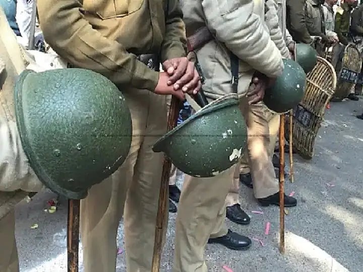 آندھرا پردیش میں وائی ایس آر سی پی اور ٹی ڈی پی کے کارکنان کے درمیان پرتشدد تصادم، دفعہ 144 نافذ