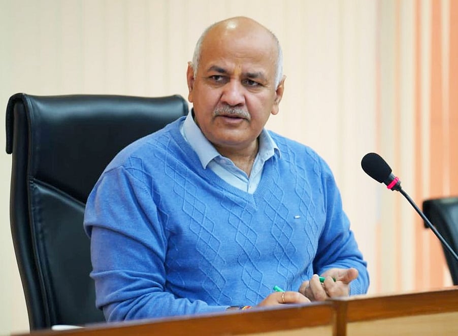 دہلی: نائب وزیر اعلیٰ منیش سسودیا نے سی بی آئی پر دفتر میں چھاپہ ماری کا لگایا الزام، سی بی آئی نے کیا انکار!