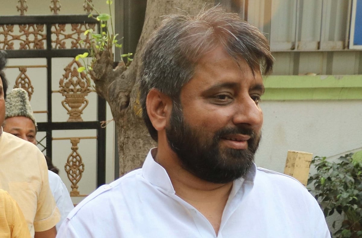 صبح سویرے چھاپہ ماری کے لیے ای ڈی ٹیم پہنچی امانت اللہ کے گھر، عآپ رکن اسمبلی نے کہا 'تاناشاہی'