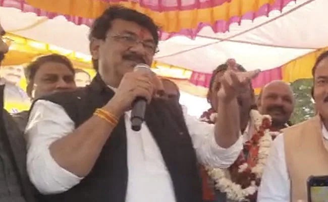’بی جے پی میں آ جاؤ ورنہ ماما کا بلڈوزر تیار کھڑا ہے!‘ مدھیہ پردیش کے وزیر کی دھمکی