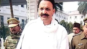 مختار انصاری کو جیل میں پڑا دل کا دورہ، باندہ جیل سے میڈیکل کالج منتقل