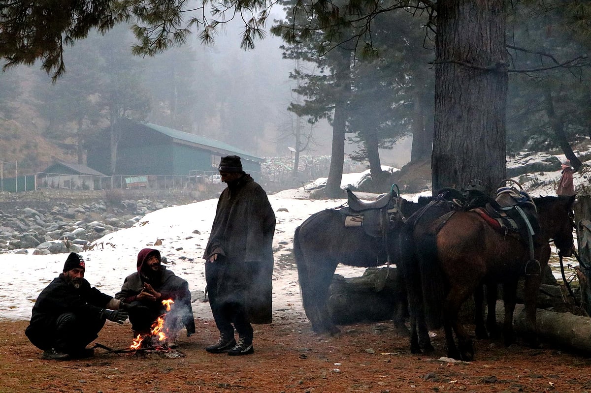 کشمیر: شبانہ درجہ حرارت میں بہتری، برف وباراں کا ایک اور مرحلہ متوقع