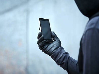 لڑکی کی عریاں ویڈیو کال! لوگوں کو شکار بنانے کے لئے ٹھگوں کا نیا جال
