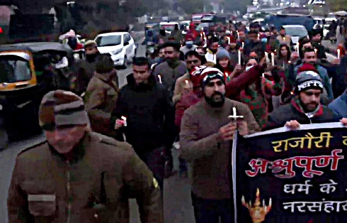 جموں وکشمیر: شہری ہلاکتوں کے خلاف سرنکوٹ میں ہڑتال اور احتجاج