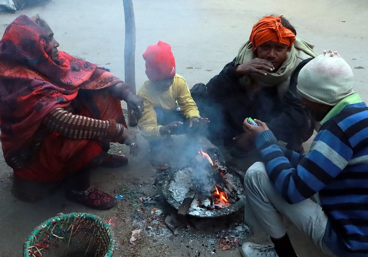 بے انتہا سردی! دہلی میں ٹھنڈ نے توڑا 9 سالہ ریکاڈ، 1.5 تک گرا درجہ حرارت