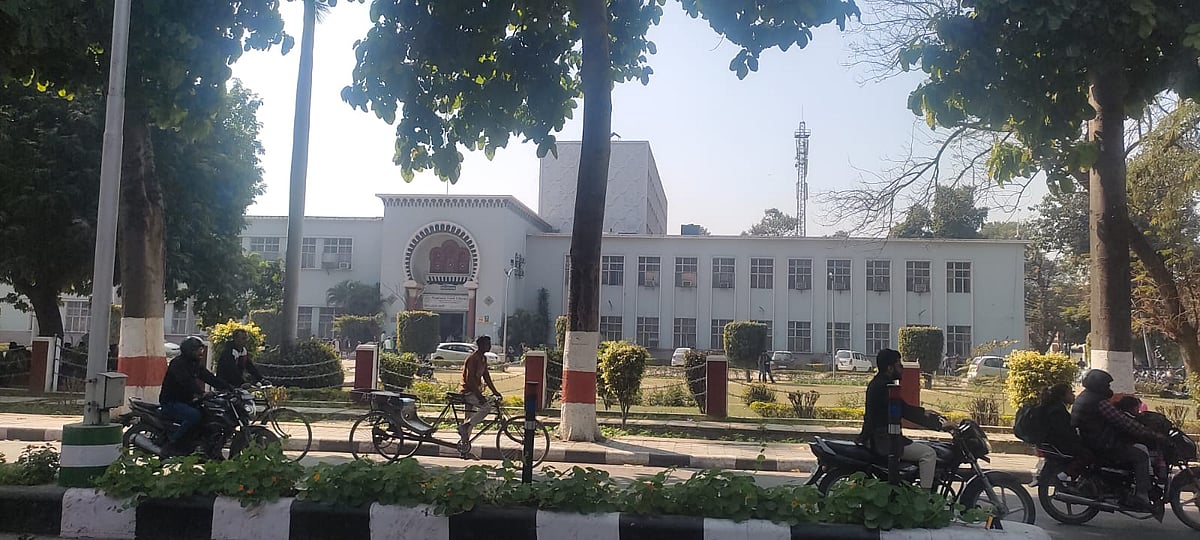 اے ایم یو میں نایاب دستاویزات کو محفوظ کرنے کا عمل، لائبریری کی 18 ہزار کتابوں کا ڈیجیٹائزیشن مکمل