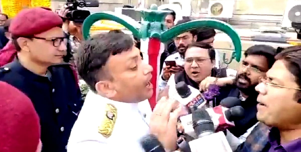 یوپی اسمبلی میں میڈیا اہلکاروں کے ساتھ مار پیٹ جمہوریت کے لیے سنگین خطرہ، صحافی طبقہ میں سخت ناراضگی