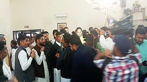 ہریانہ میں ای ٹنڈرنگ پر زوردار ہنگامہ، حکومت سے مذاکرہ ناکام، سرپنچ نے یکم مارچ کو وزیر اعلیٰ رہائش گھیرنے کا کیا اعلان