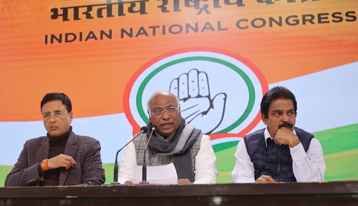 وزیر اعظم مودی نے پارلیمنٹ میں انتخابی تقریر کی، عوام کے سوالوں کا نہیں دیا جواب: کھڑگے