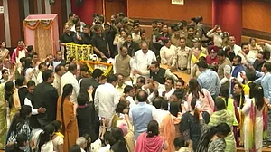 ایم سی ڈی قائمہ کمیٹی کے الیکشن میں بی جے پی اور عآپ کے کونسلروں میں جھڑپ، میئر نے لگایا حملہ کا الزام