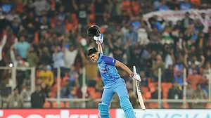 <div class="paragraphs"><p>شبھمن گل، <a href="https://twitter.com/BCCI">@BCCI</a></p></div>